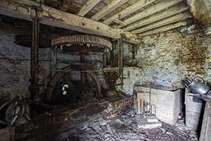 Forgotten mill urbex